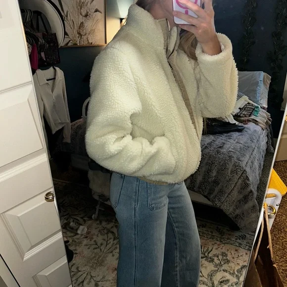 🍂Princess Polly Cream Teddy Jacket - Picture 3 of 6